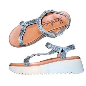Zodiac Bria Wedge Platform Sandals